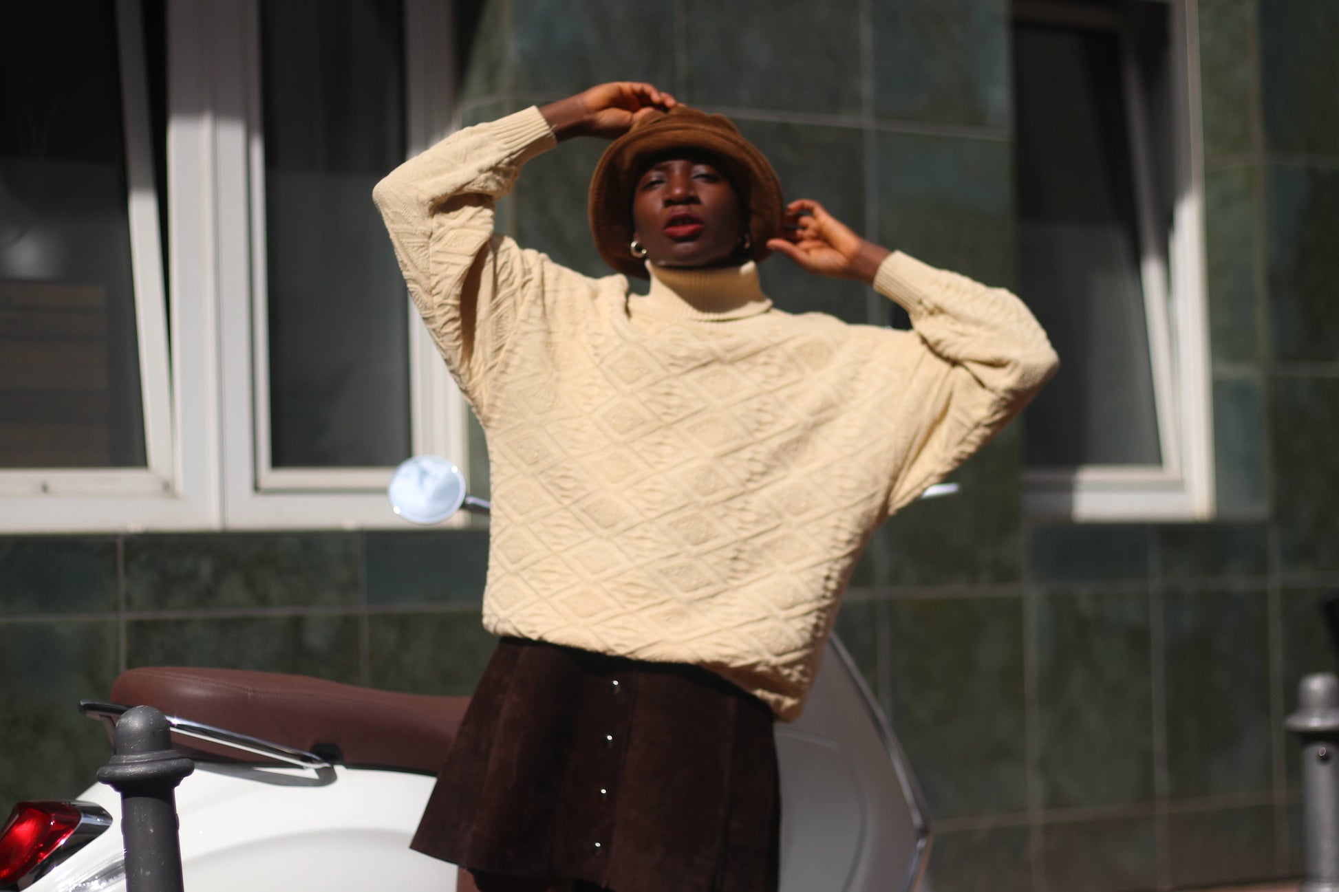80s Brown Sweater| Vintage Winter Turtleneck| Minimalist long-sleeved textured knit