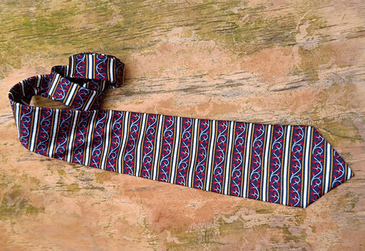 Andrew Scott Silk Tie | Vintage heart print necktie| Unisex Suiting up accessory | Men's Designer Maximalist red tie