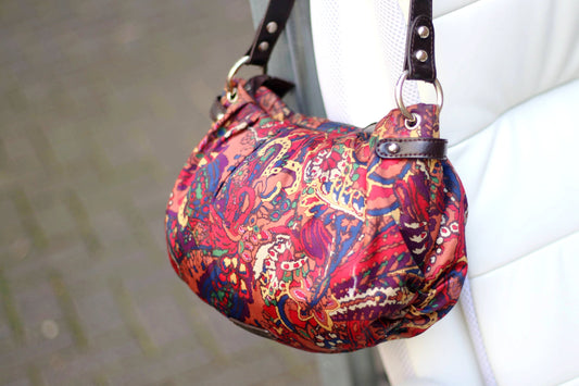 90s nine west printed bag| Vintage fabric handbag| Compact red shoulder bag chic and maximalist