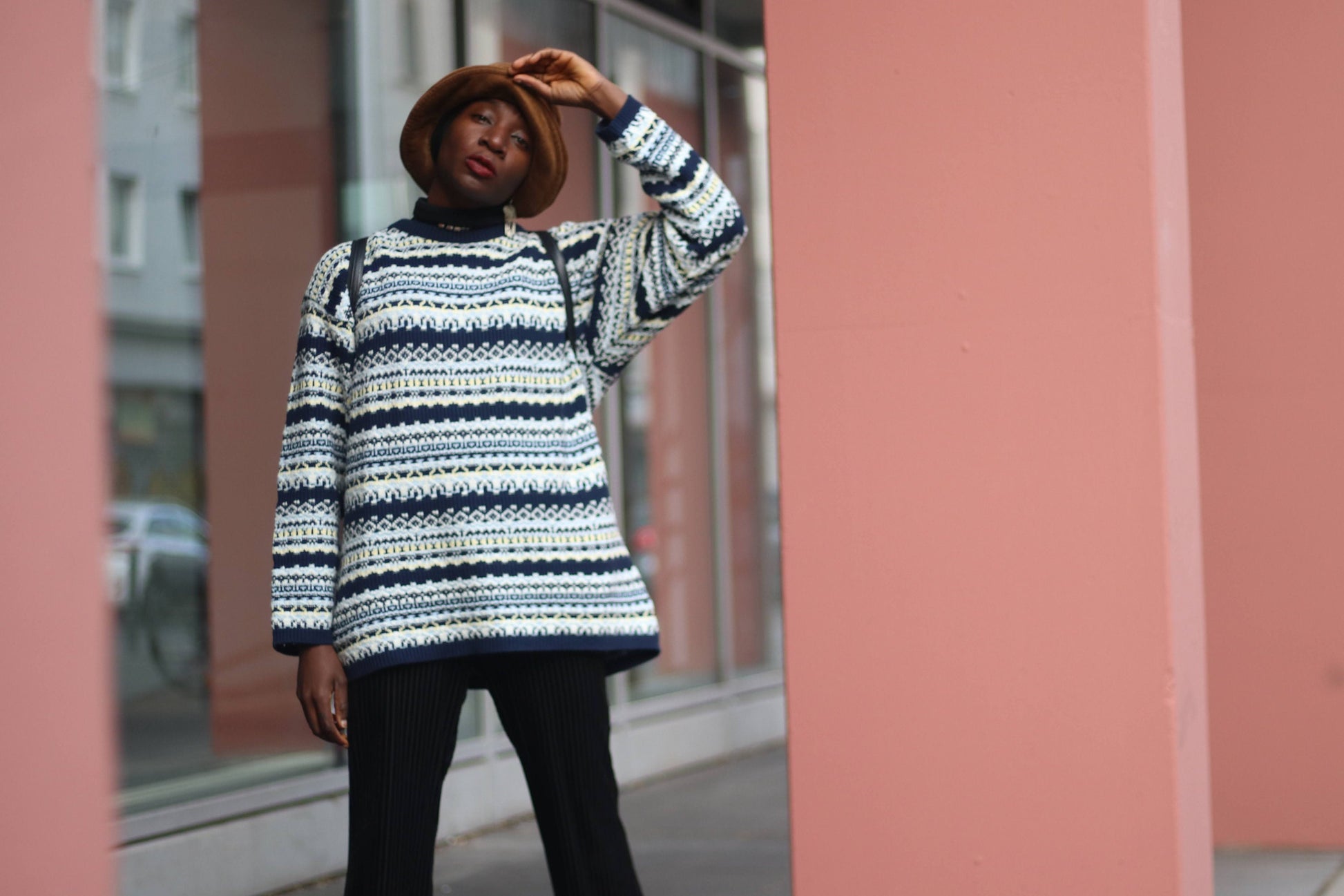 90s knitted sweater| Vintage cozy striped long sleeved knit in blue, white and yellow| Chunky knit minimalist jumper