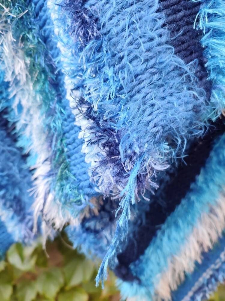 Vintage Textured Blue Poncho | 90s Shaggy Kitsch Poncho