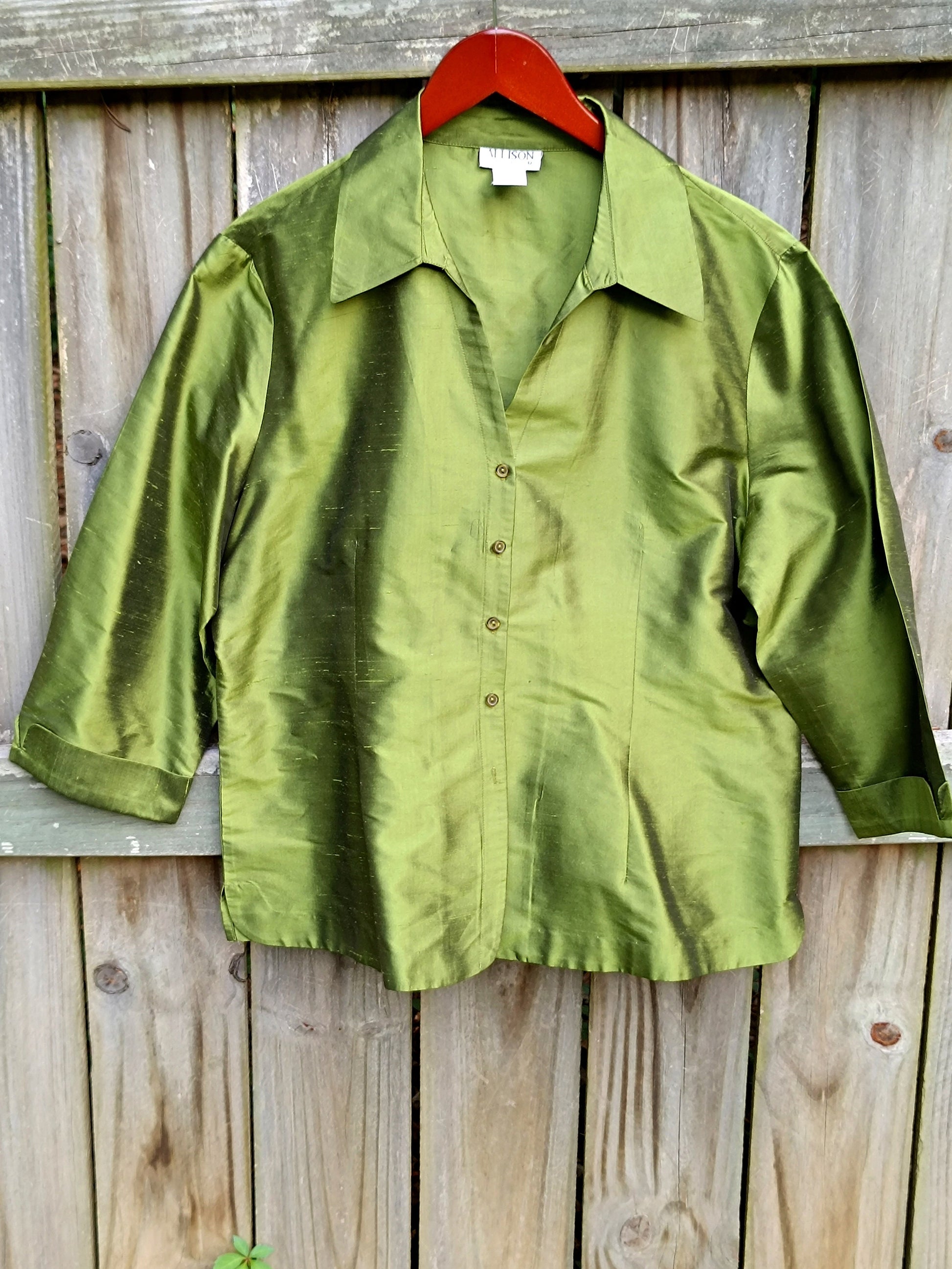 90s Allison Taylor Silk Blouse| Vintage Green Buttoned down silk shirt | Glamorous evening design