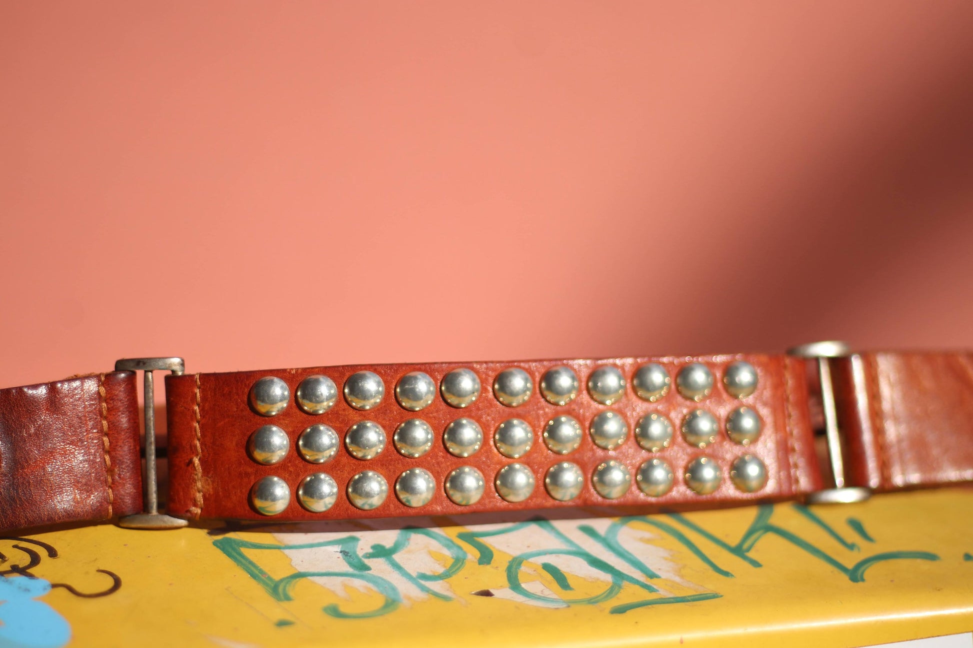 90s Leather Belt in Brown| Vintage brown belt with silver studded details. Americana Boho Cowgirl Belt Buckle