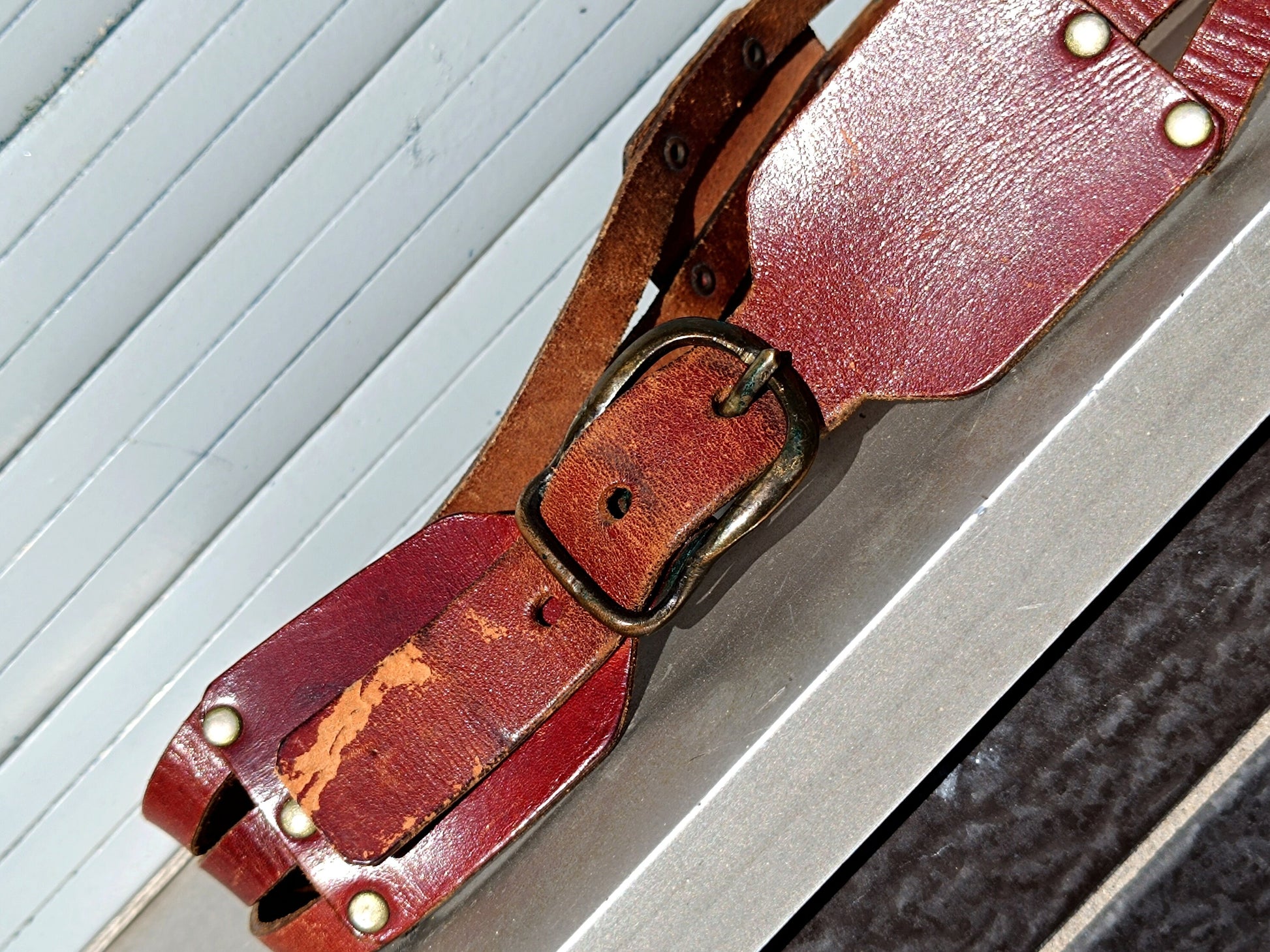 70s leather waistbelt| Vintage Feminine retro Brown Leather belt | Avant garde minimalist belt