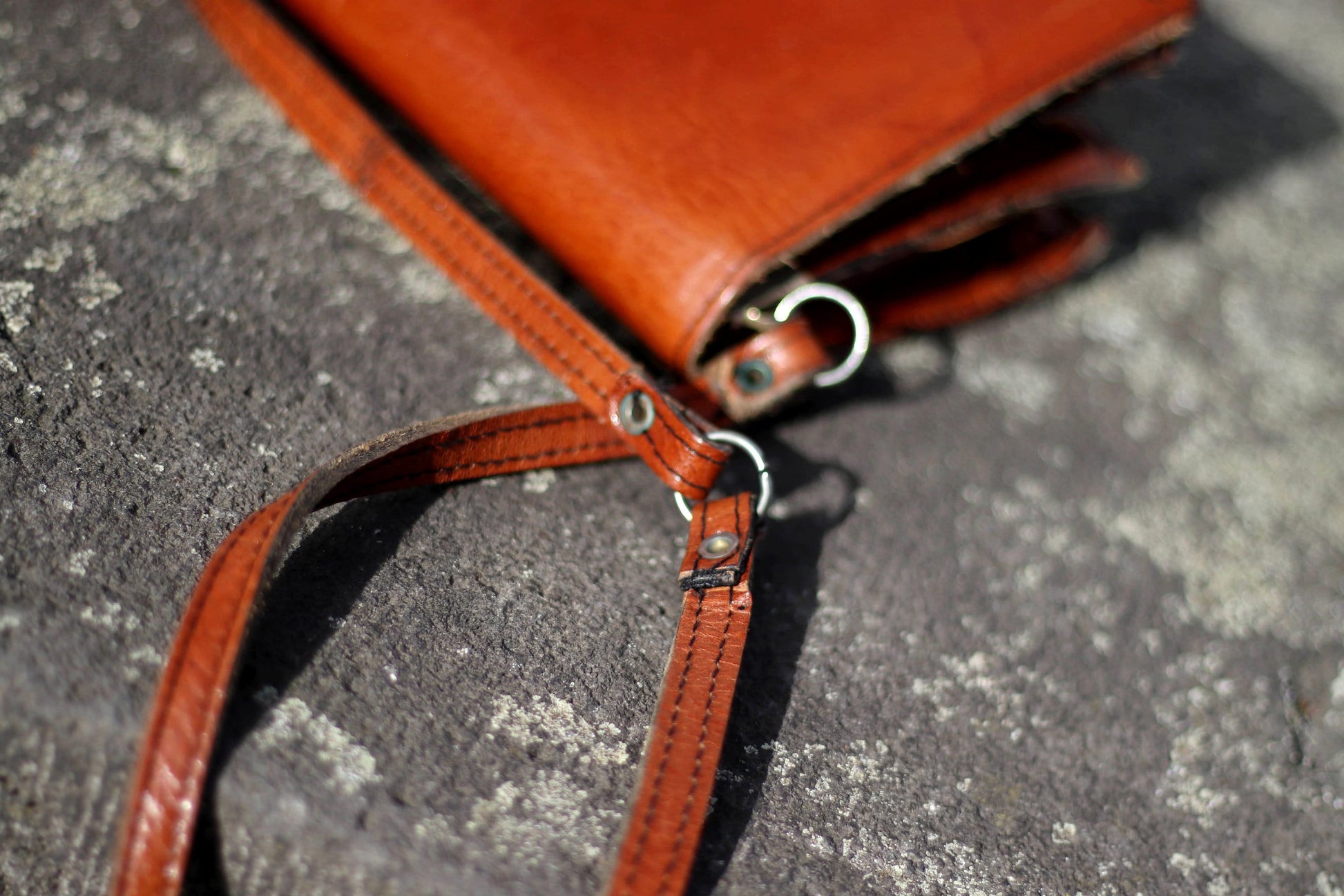 70s leather handbag| Vintage timeless brown shoulderbag| Classic mini crossbody bag