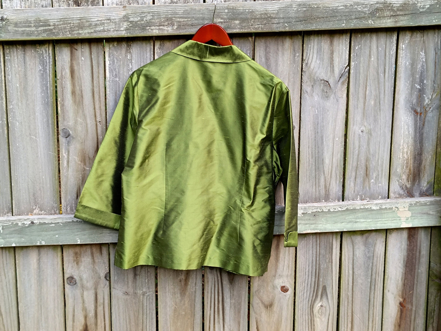90s Allison Taylor Silk Blouse| Vintage Green Buttoned down silk shirt | Glamorous evening design