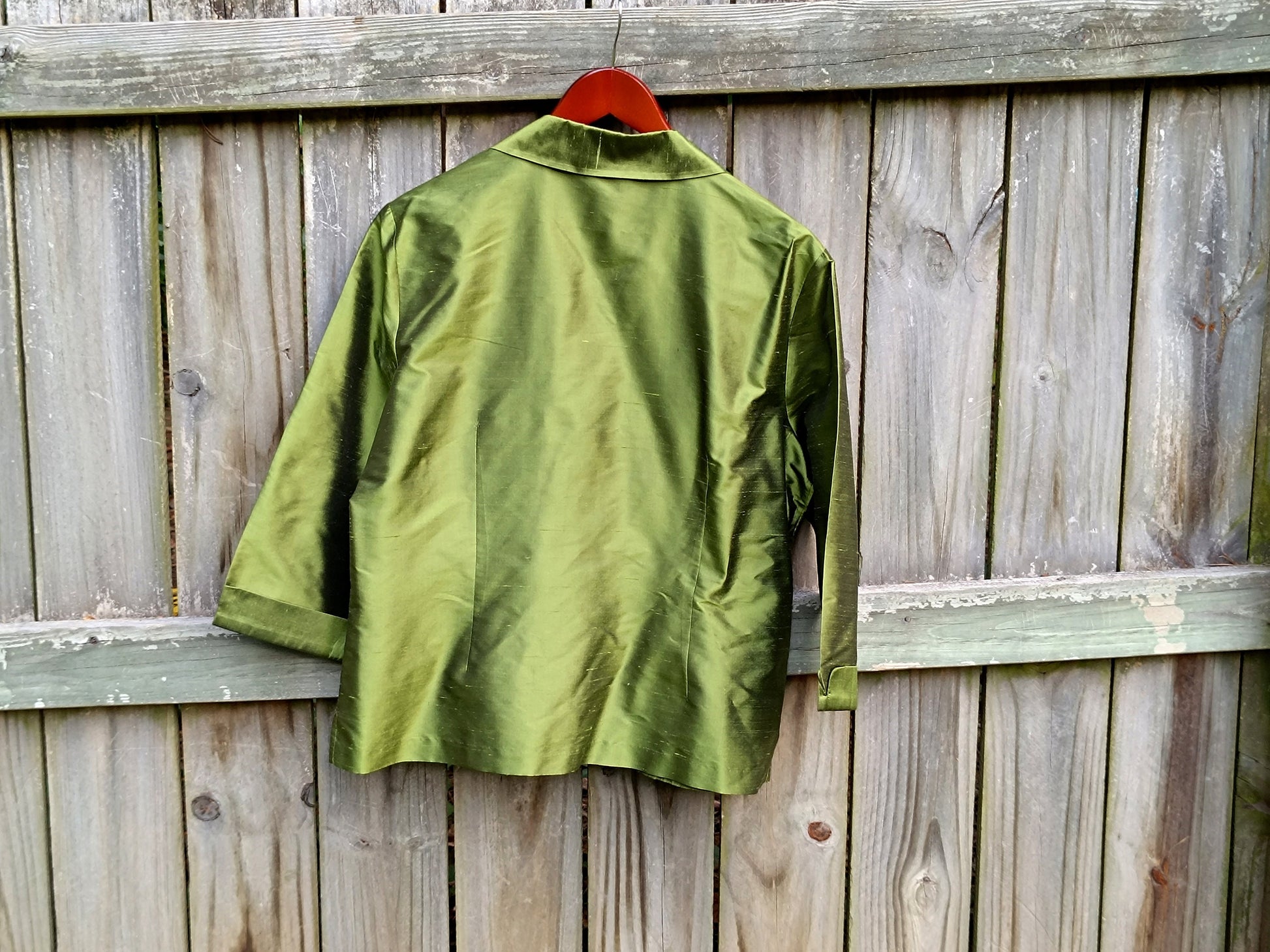 90s Allison Taylor Silk Blouse| Vintage Green Buttoned down silk shirt | Glamorous evening design