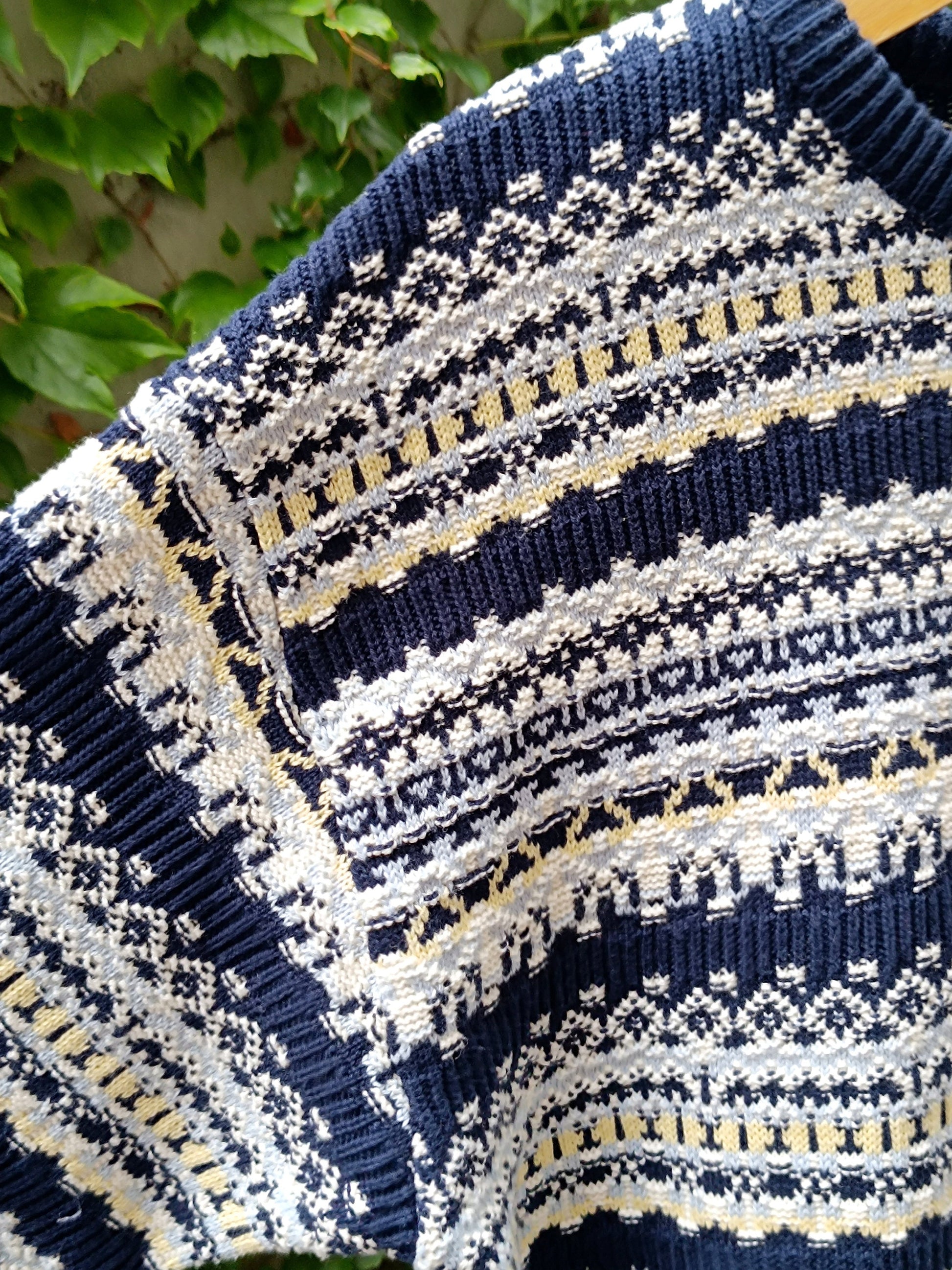90s knitted sweater| Vintage cozy striped long sleeved knit in blue, white and yellow| Chunky knit minimalist jumper