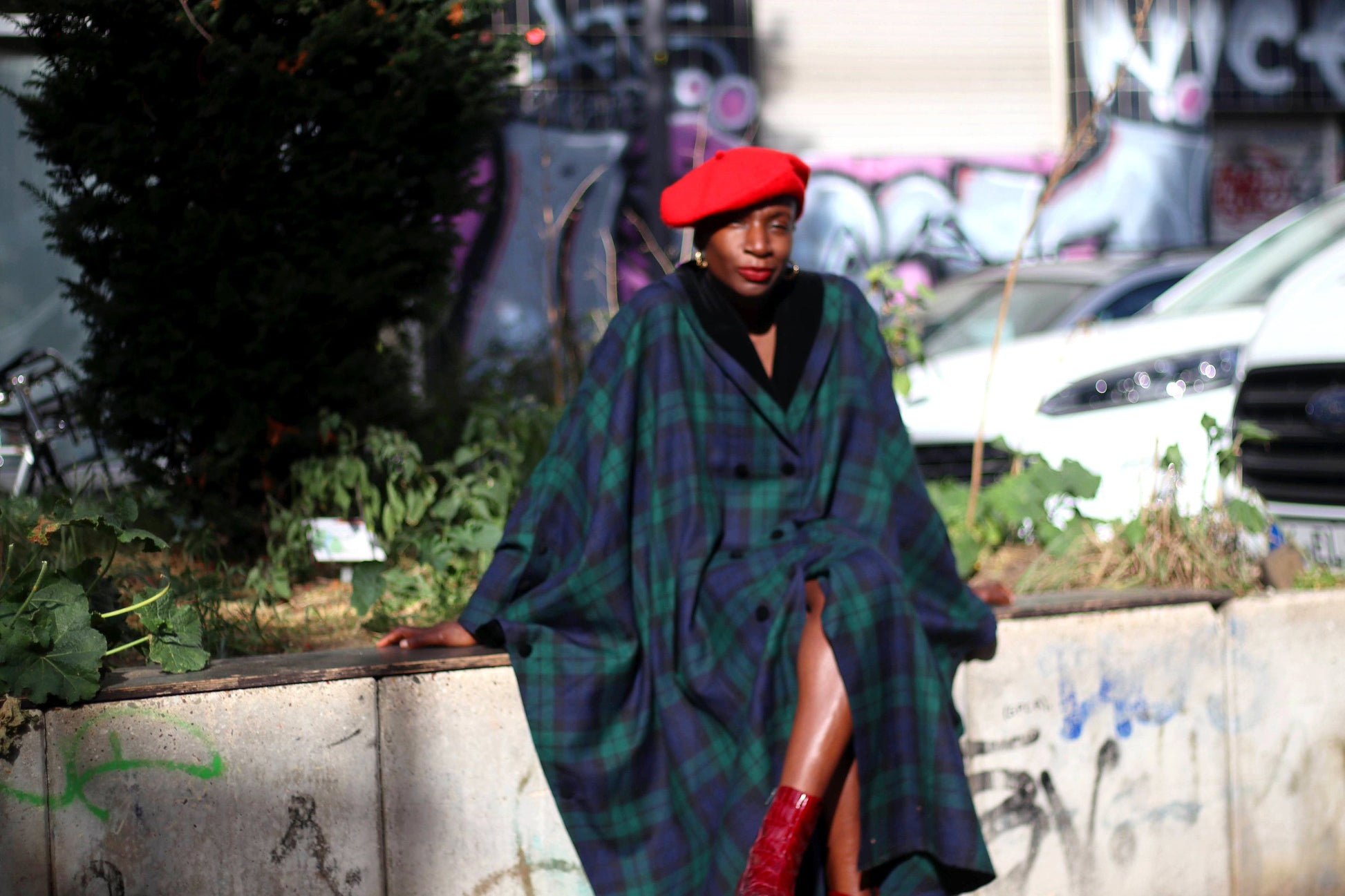 70s ETGES Checkered Coat| Vintage navy and black glamorous plaid batwing coat| Minimalist retro cape like winter coat
