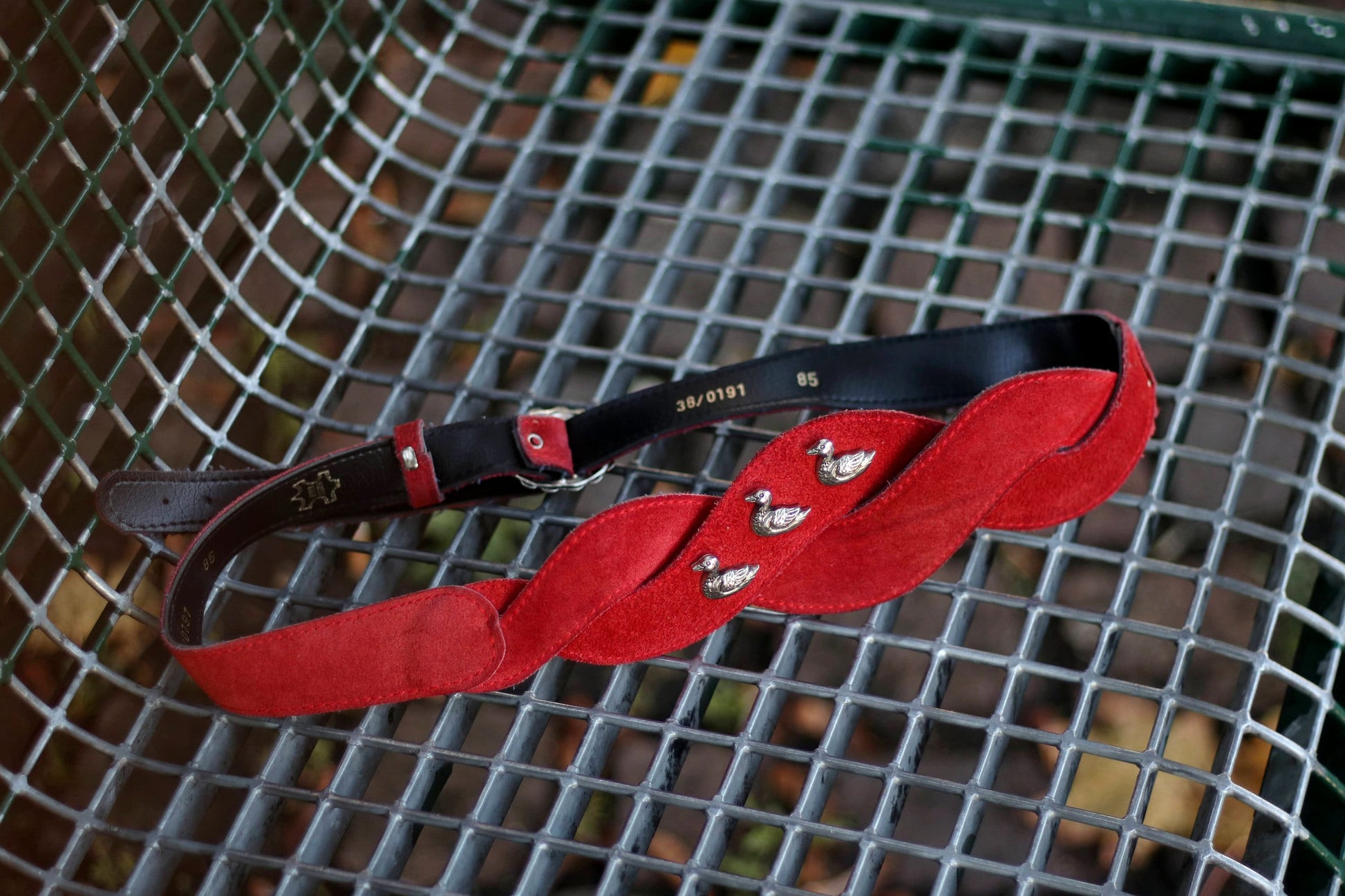 80s suede Belt| Vintage duck embellished belt| Folkloric waistbelt with silver-tone hardware.