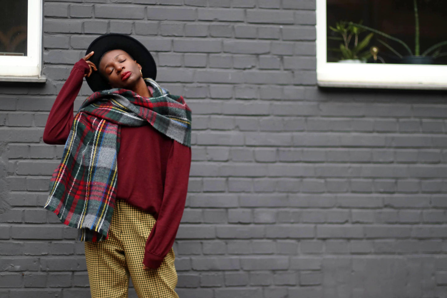 90s A.W. Dunmore Sweater| Women's Red Crewneck| Minimalist Winter Long Sleeved Knit| Men's Classic Autumn jumper