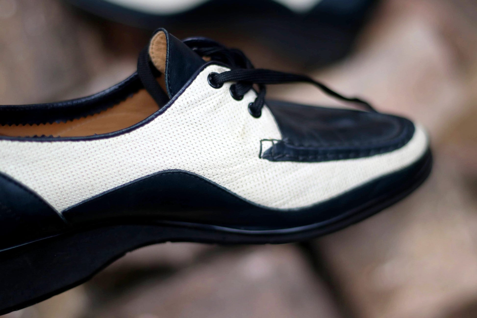 90s Bally Brogues| Vintage Leather Black and White Oxfords| Minimalist Monochrome lace up shoes| Timeless Dapper Footwear