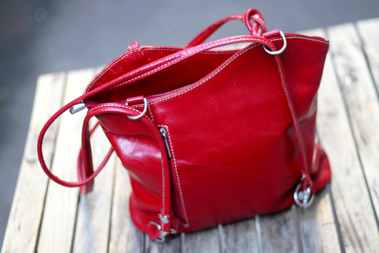 70s Red Leather Bag| Vintage Minimalist Shoulderbag| Women's Chic Handbag|Minimalist Purist functional shoulderbag|