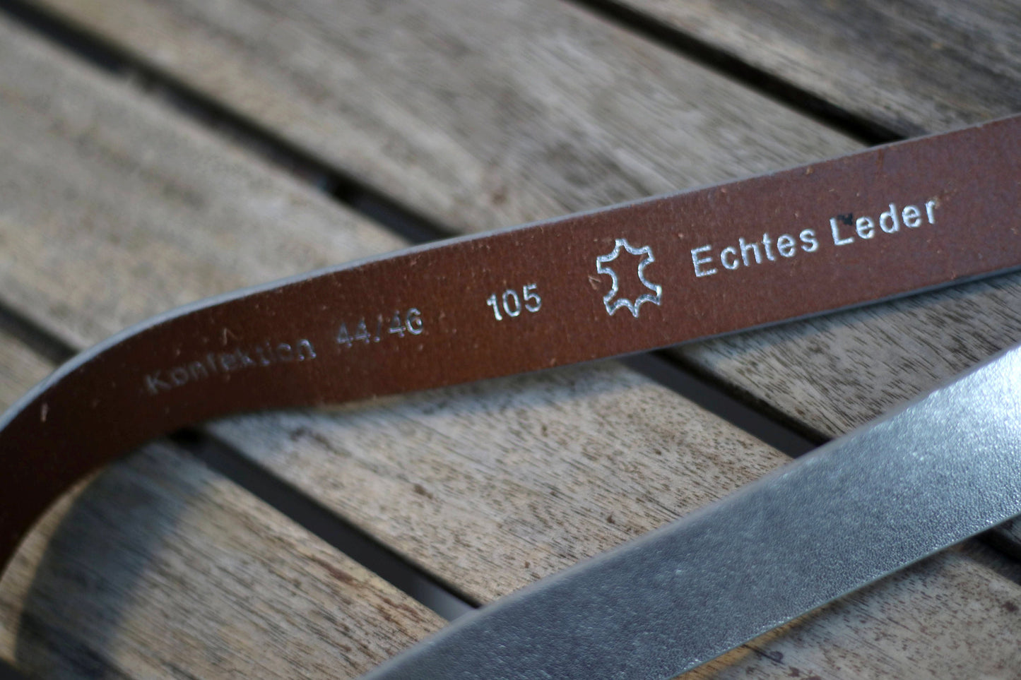 90s Metallic Leather Belt in Silver| Vintage Minimalist Women's belt| Classic Everyday Belt